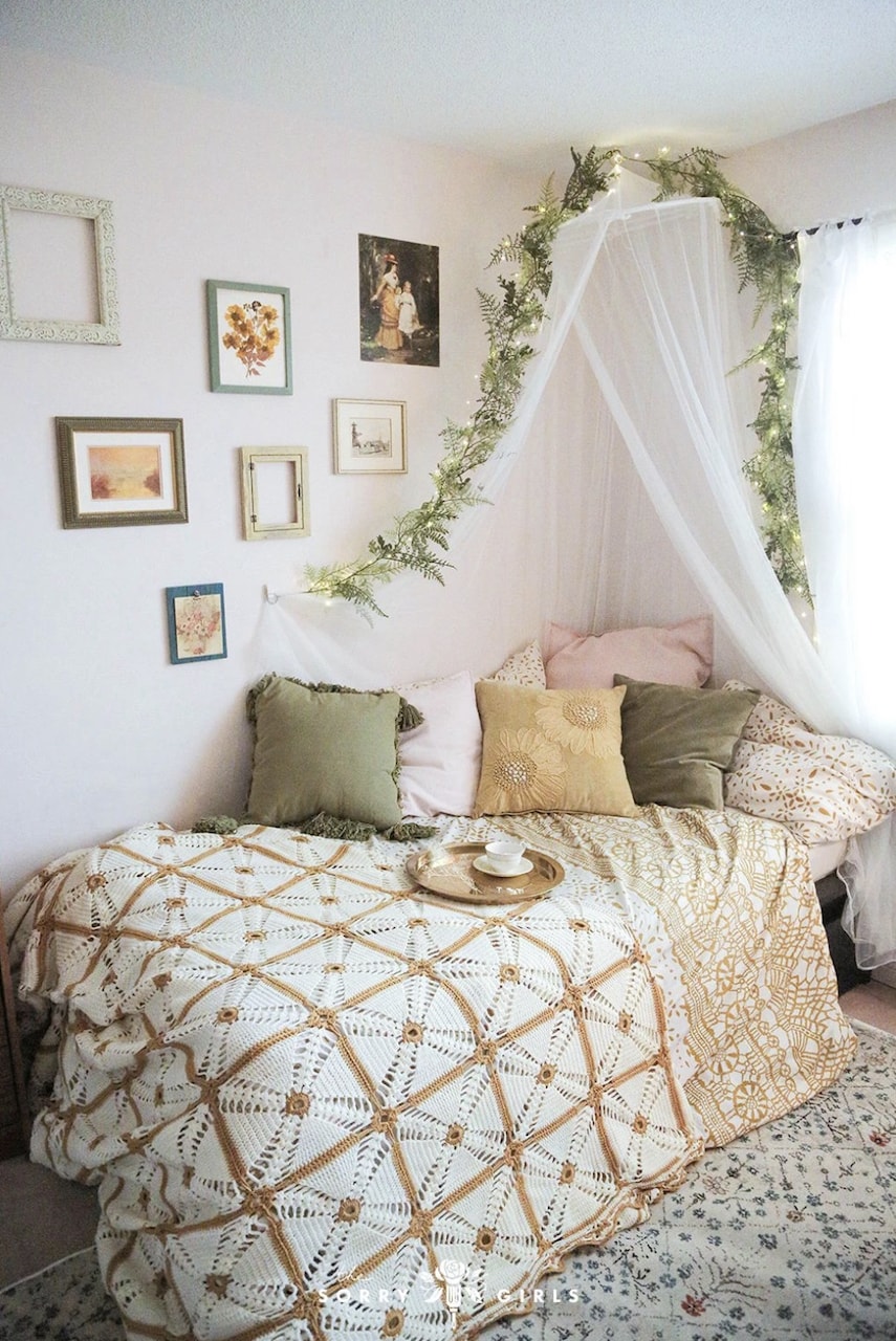 cottagecore aesthetic interior design bedroom