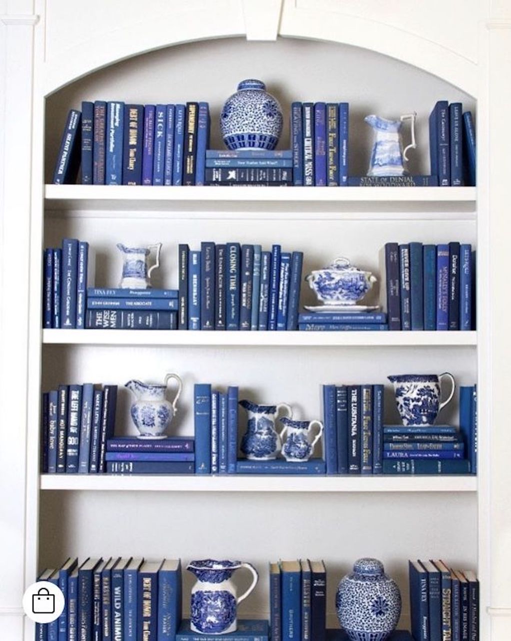 how to style a bookcase only blue books