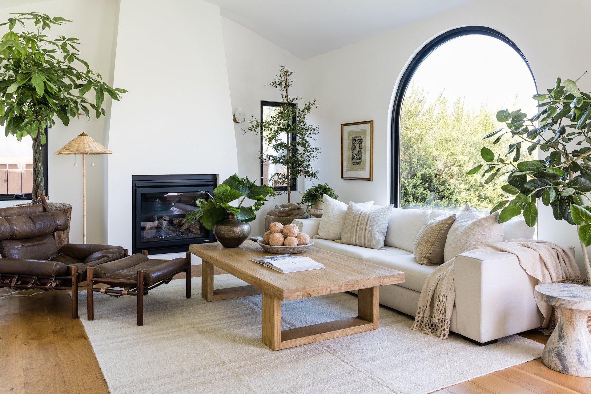 11 Modern Japanese Interior Design Ideas To Create A Calming Zen Atmosphere - EverLineArt
