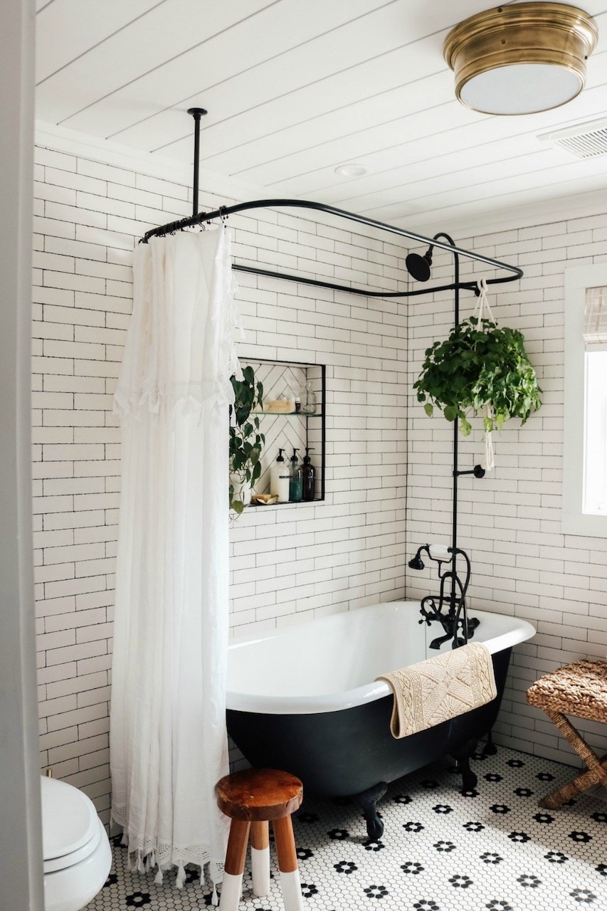 art deco bathroom interior design classic black claw bathtub