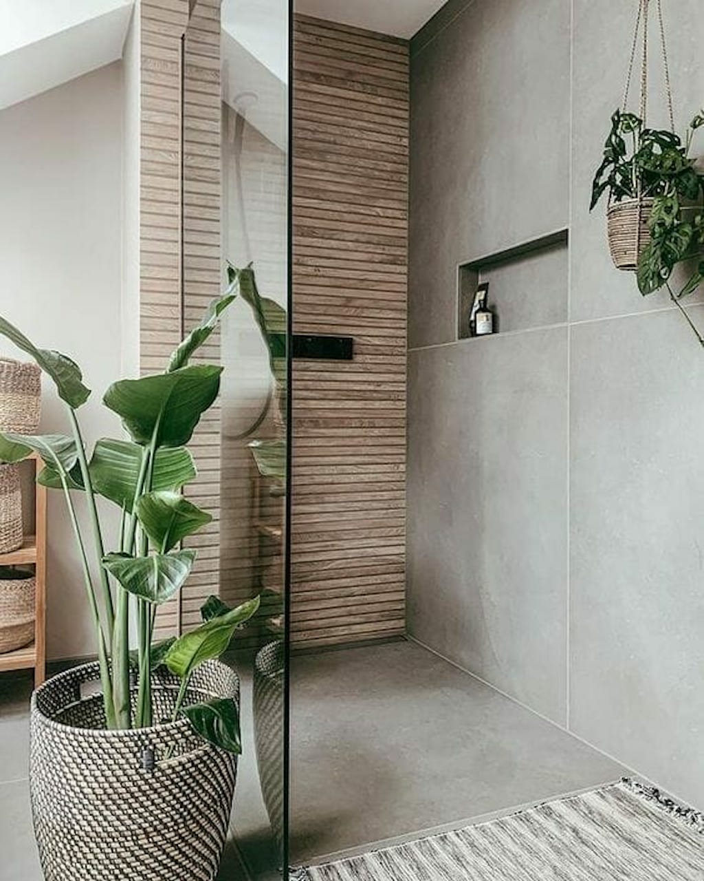 japandi design style bathroom plants