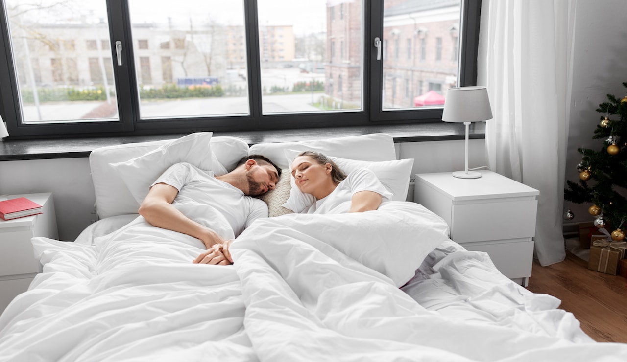 The Scandinavian Sleep Method: 2 Separate Duvets for Better Sleep (and Stronger Relationships)